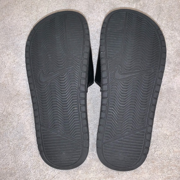 NIKE black flip flops sandals pool slides women’s size 6 - Picture 6 of 14